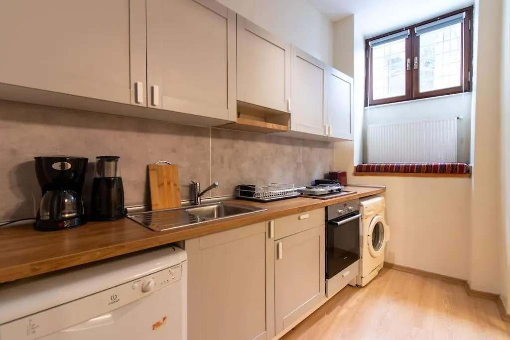 1Br Central Flat 5 Min Walk To Istiklal In Beyoglu Стамбул Апартаменты