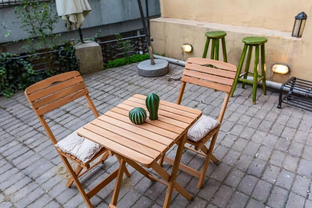 1Br Central Flat 5 Min Walk To Istiklal In Beyoglu Стамбул