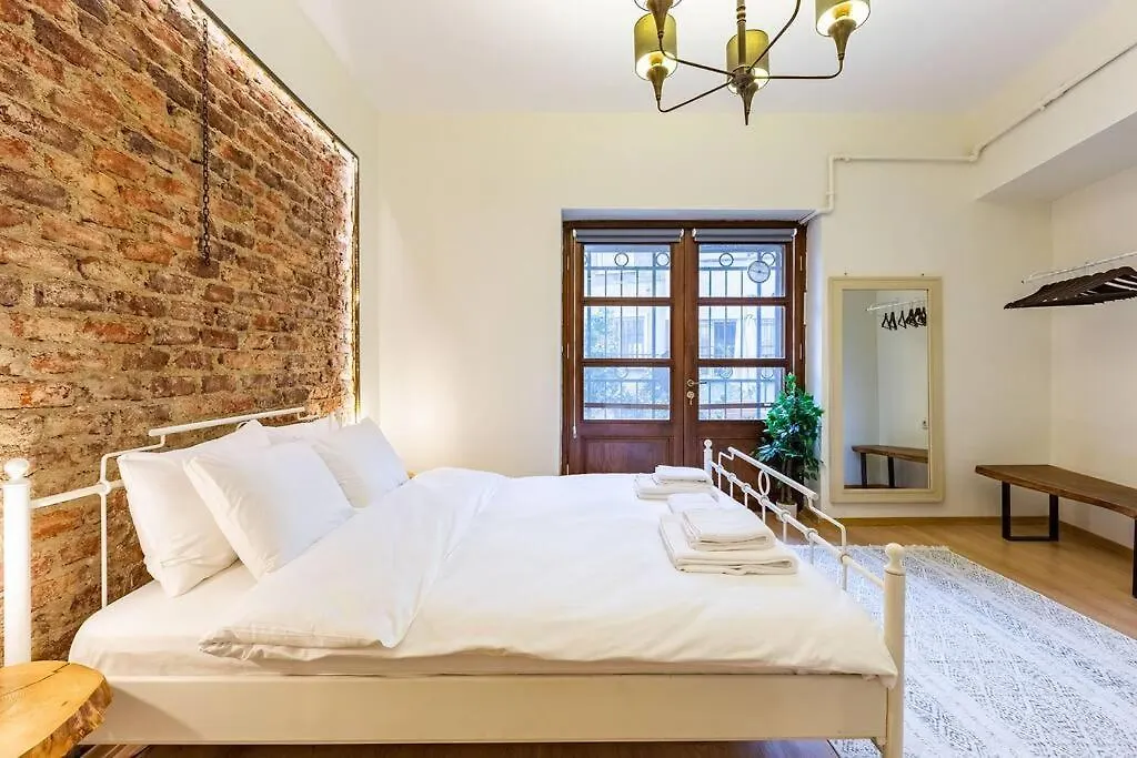 1Br Central Flat 5 Min Walk To Istiklal In Beyoglu Istanbul Apartment